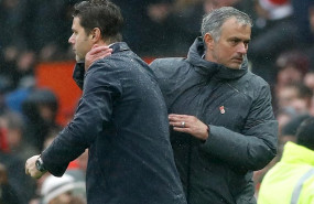 ep jose mourinho saluda a mauricio pochettino