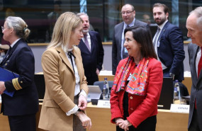 ep la alta representante kaja kallas y la ministra de defensa margarita robles en el seno del