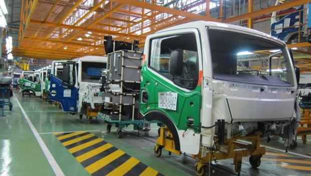ep la plantanissan en avila inicia produccion camion nt500
