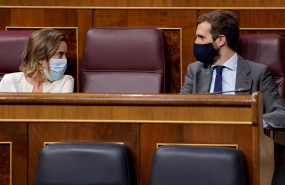 ep la portavoz parlamentaria del pp cuca gamarra y el presidente del partido pablo casado sentados