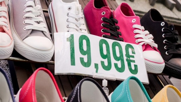 ep las ventas del comercio minorista de calzado crecieron ligeramente un 07 en 2018 hasta 3030