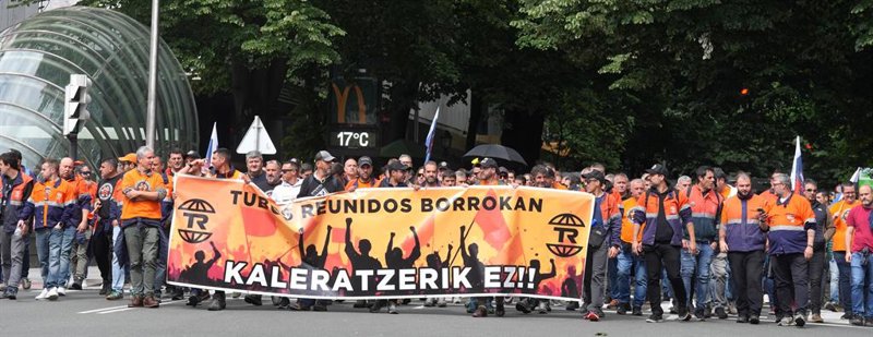 ep manifestacion en bilbao de trabajadores de tubos reunidos amurrio