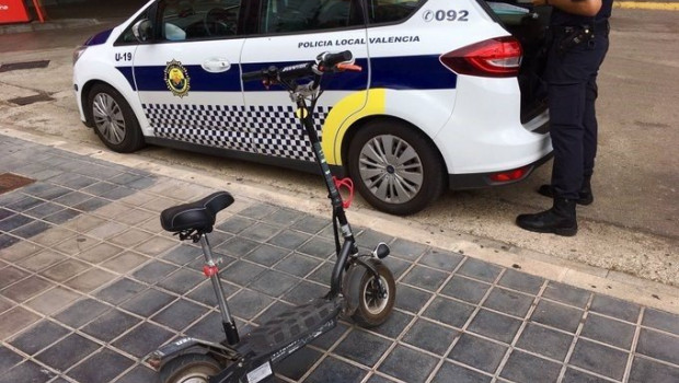 ep multa de un policia local de valncia a un patinete electrico 20200210111414