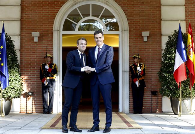 Pedro Sánchez recibe a Emmanuelle Macron en La Moncloa | MARTA JARA/ EUROPA PRESS ep pedro sanchez recibeemmanuelle macronla moncloa