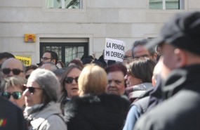 ep pensionistasmanifiestanla puertascongreso