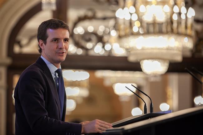 El presidente del PP, Pablo Casado, en un almuerzo informativo en Sevilla | JESÚS PRIETO/EUROPA PRESS ep presidentepp pablo casado enalmuerzo informativosevilla