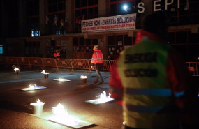 ep trabajadores de alcoa se concentran frente al de ayuntamiento de xove a 11 de enero de 2025 en