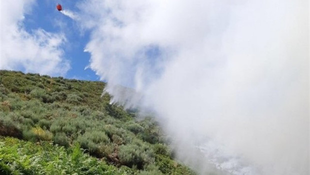 ep un helicoptero descargaincendiogargantaolla