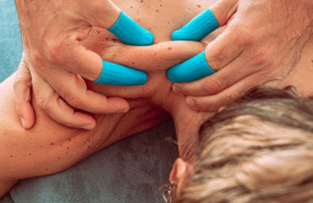 1637151558 thimblexmasaje hombro juan reque 2