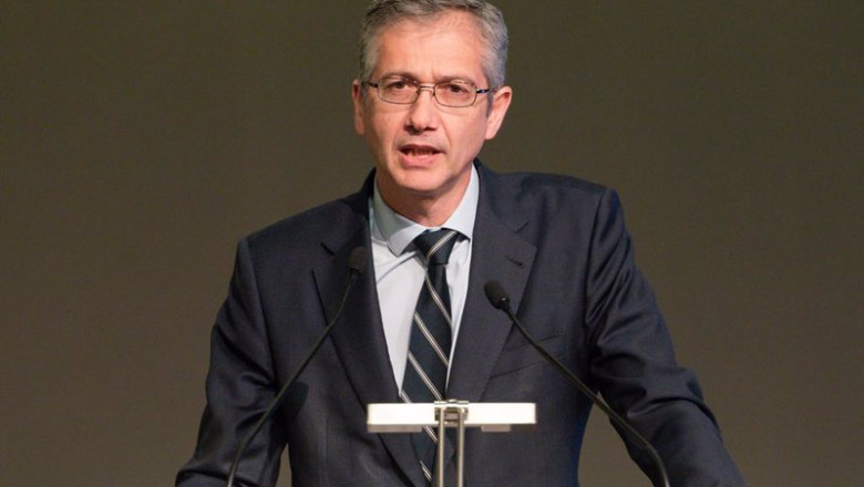 ep archivo el gobernador del banco de espana pablo hernandez de cos en el salon de actos de la ep archivo el gobernador del banco de espana pablo hernandez de cos en el salon de actos de la