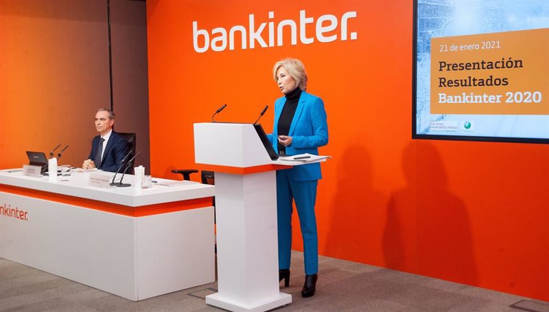 Bankinter gana 1.140 millones a junio por la segregación de Línea Directa