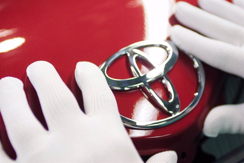 Repsol y Toyota España firman un acuerdo para impulsar el uso de hidrógeno renovable