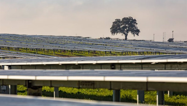ep archivo   una de las plantas de alter enersun en huelva capital