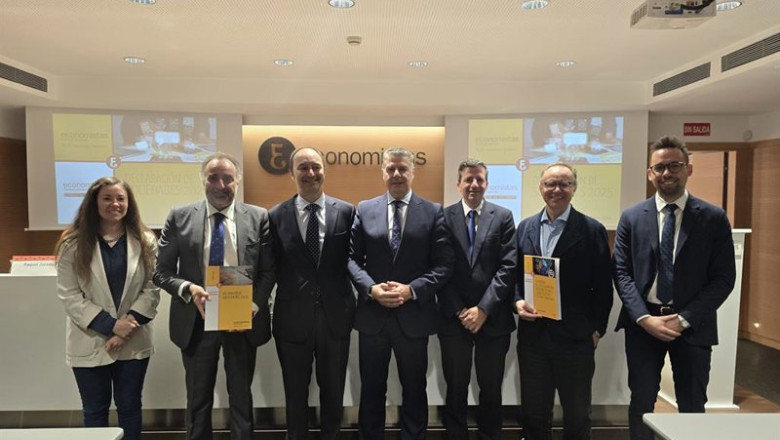 ep el consejo general de economistas de espana cge a traves del registro de economistas asesores