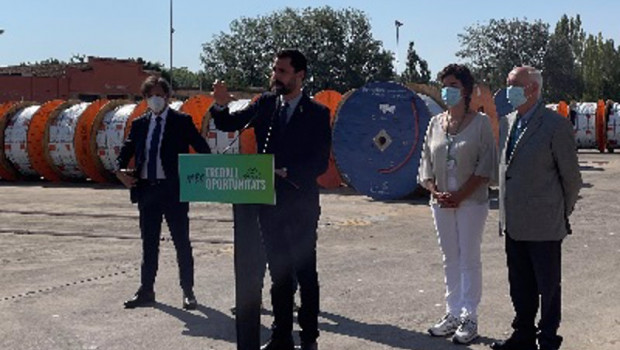 ep el conseller de empresa y trabajo roger torrent el alcalde de manlleu lex garrido y