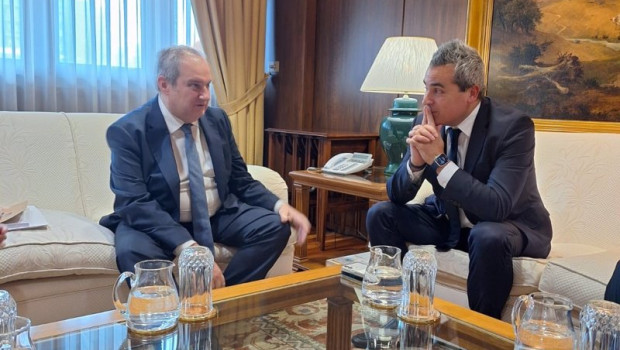 ep el ministro de industria y turismo jordi hereu se reune con el presidente y director general de
