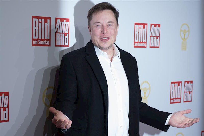 https://img5.s3wfg.com/web/img/images_uploaded/8/a/ep_elon_musk.jpg