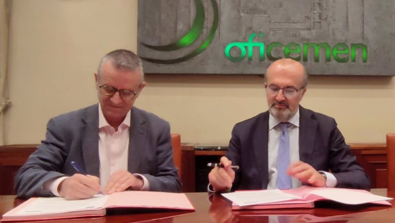 ep firma del acuerdo entre oficemen y siemens ep firma del acuerdo entre oficemen y siemens