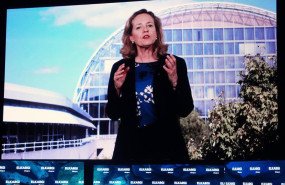 ep la presidenta del bei nadia calvino en una intervencion en video en el encuentro de elkargi en