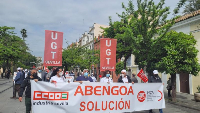 Manifestación en Sevilla de trabajadores de Abengoa. | TRABAJADORES DE ABENGOA ep manifestacion en sevilla de trabajadores de abengoa