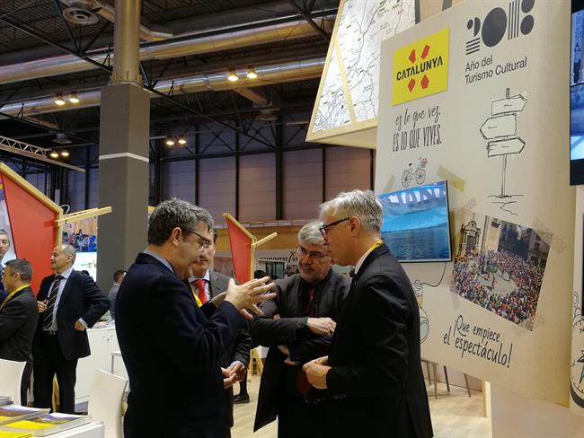 Nadal visita el stand de Cataluña | EUROPA PRESS ep nadal visitastandcataluna
