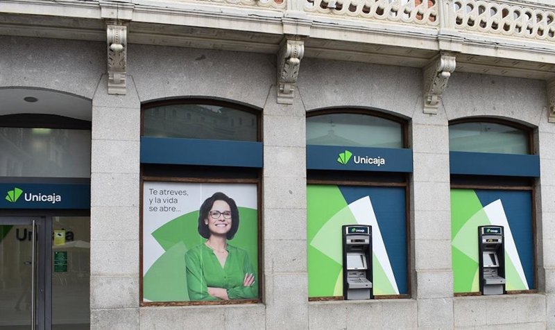 Unicaja refuerza su oferta a empresas con un servicio de factoring para anticipar el cobro de facturas
