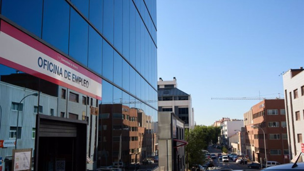 ep oficina del sepe de la calle miguel yuste a 2 de septiembre de 2022 en madrid espana el numero de
