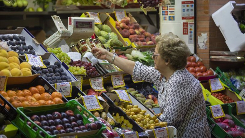 ep una mujer comprando ep una mujer comprando