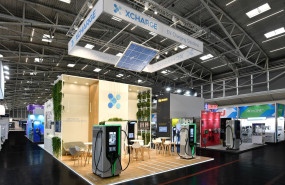 imagen xcharge eu presenta su solucion de microrredes y la renovada gama c7 en power2drive 2025 