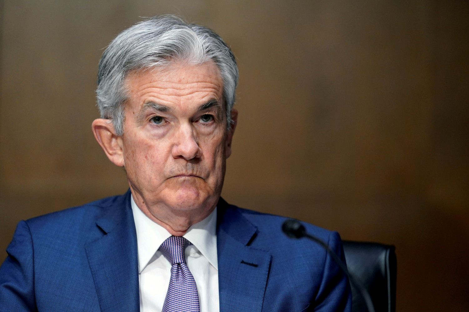 powell fed pas le moment de debattre d un changement du programme de rachat de titres 