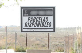 ep archivo   cartel de venta de parecelas para nueva construccion