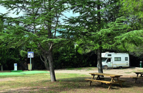 ep archivo   mas de 100000 vehiculos caravaning viajaran por las carreteras espanolas en semana