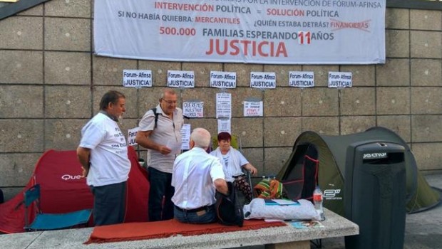 ep campamentolos manifestantesal reina sofia