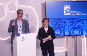 ep el alcalde de san sebastian eneko goia y la concejala de planificacion urbanistica nekane