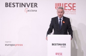 ep el director del campus iese en madrid jose luis suarez interviene en la presentacion del iii