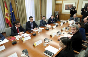 ep el ministro de sanidad salvador illa 1i habla con el presidente del gobierno pedro sanchez 2i
