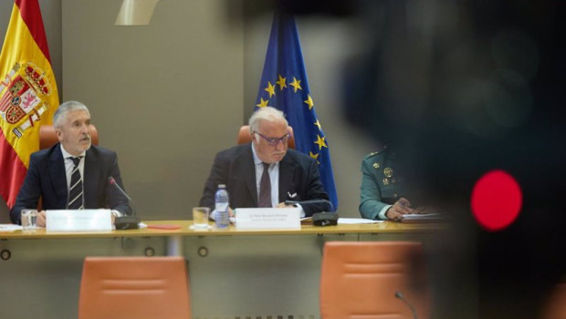 ep el ministro del interior fernando grande marlaska i presenta junto al director general de trafico