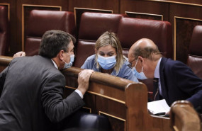 ep el portavoz del pnv en el congreso de los diputados aitor esteban habla con sus companeros de