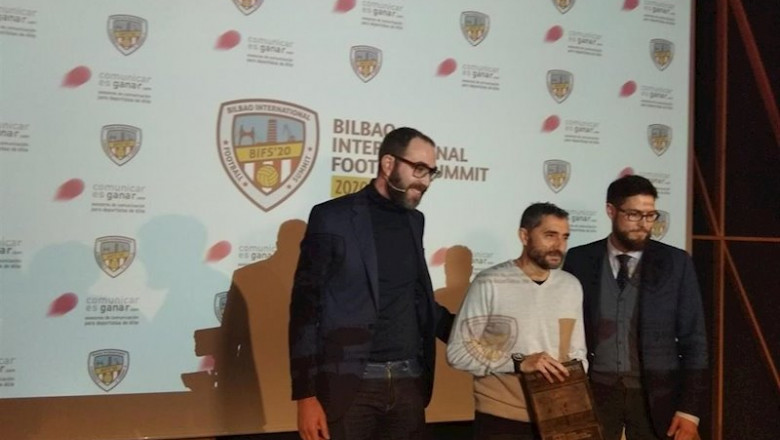 ep ernesto valverde recibe el premio referente bilbao international football summit-bifs20 ep ernesto valverde recibe el premio referente bilbao international football summit-bifs20