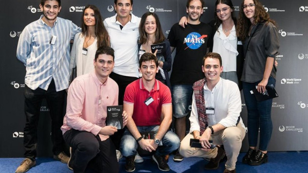 ep estudiantes participantes en el programa moonchallenge by fue sobre las siete misiones artemis de