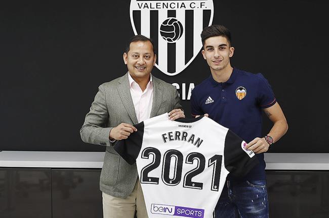 Ferran Torres renueva hasta 2021 con el Valencia | VALENCIA CF ep ferran torres renueva2021valencia