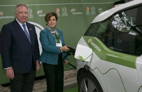 ep la consejera delegada de iberdrola espana angeles santamaria y el presidente del comite ejecutivo