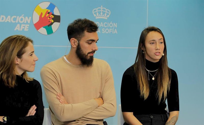 ep la futbolista virignia torrecilla junto al delantero borja iglesias