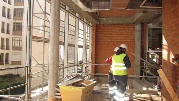 ep obreros obras trabajos viviendas edificio albanil cemento
