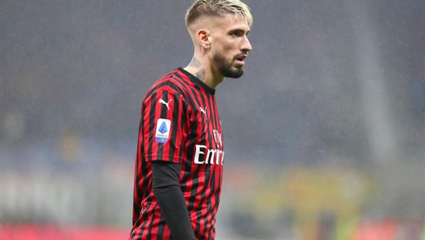 ep samu castillejo en un partido con el milan
