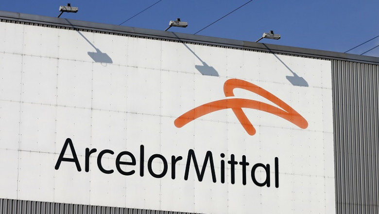 arcelormittal buena cuadrada logo fachada arcelormittal buena cuadrada logo fachada
