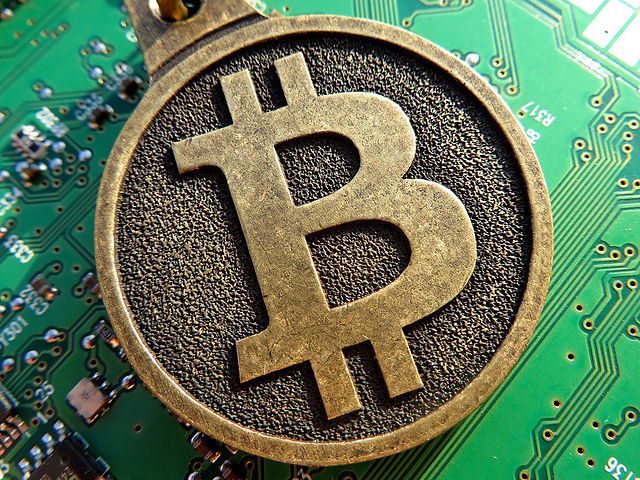comerciantul de bitcoin este un escrocher