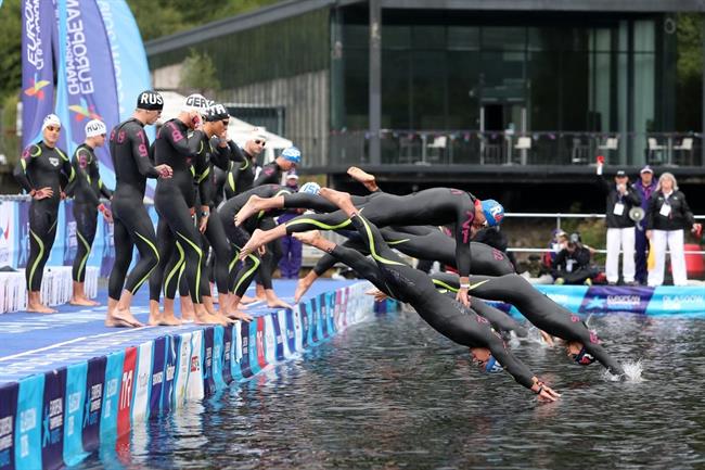 Alberto Martínez y Pol Gil, en la prueba de 25 km de aguas abiertas del Europeo | @EURO_CHAMPS ep alberto martinezpol gil enprueba25 kmaguas abiertaseuropeo