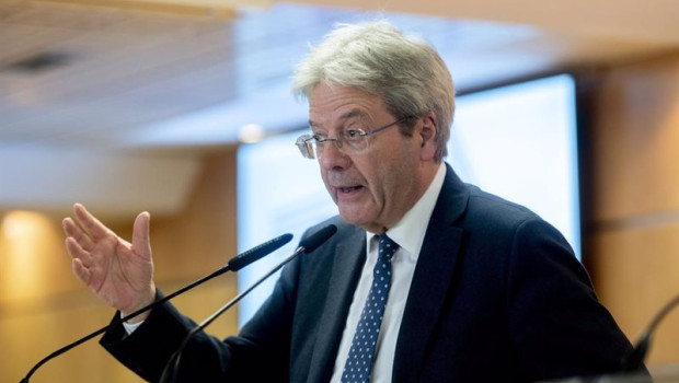 ep archivo   el comisario europeo de economia paolo gentiloni