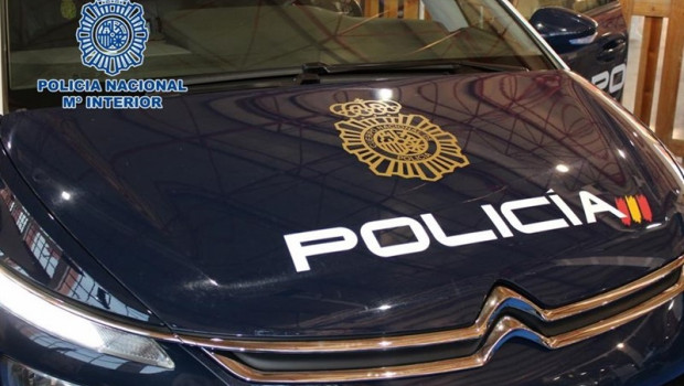 ep coche patrulla de policia nacional